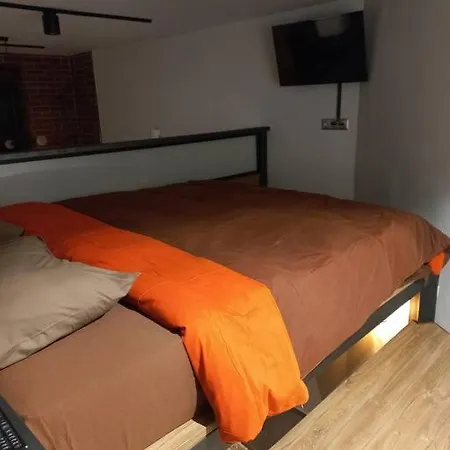 Centrally Located Loft Apartamento