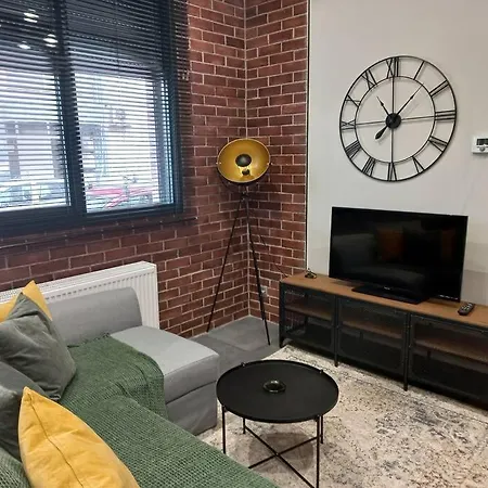 Centrally Located Loft Apartment Volos